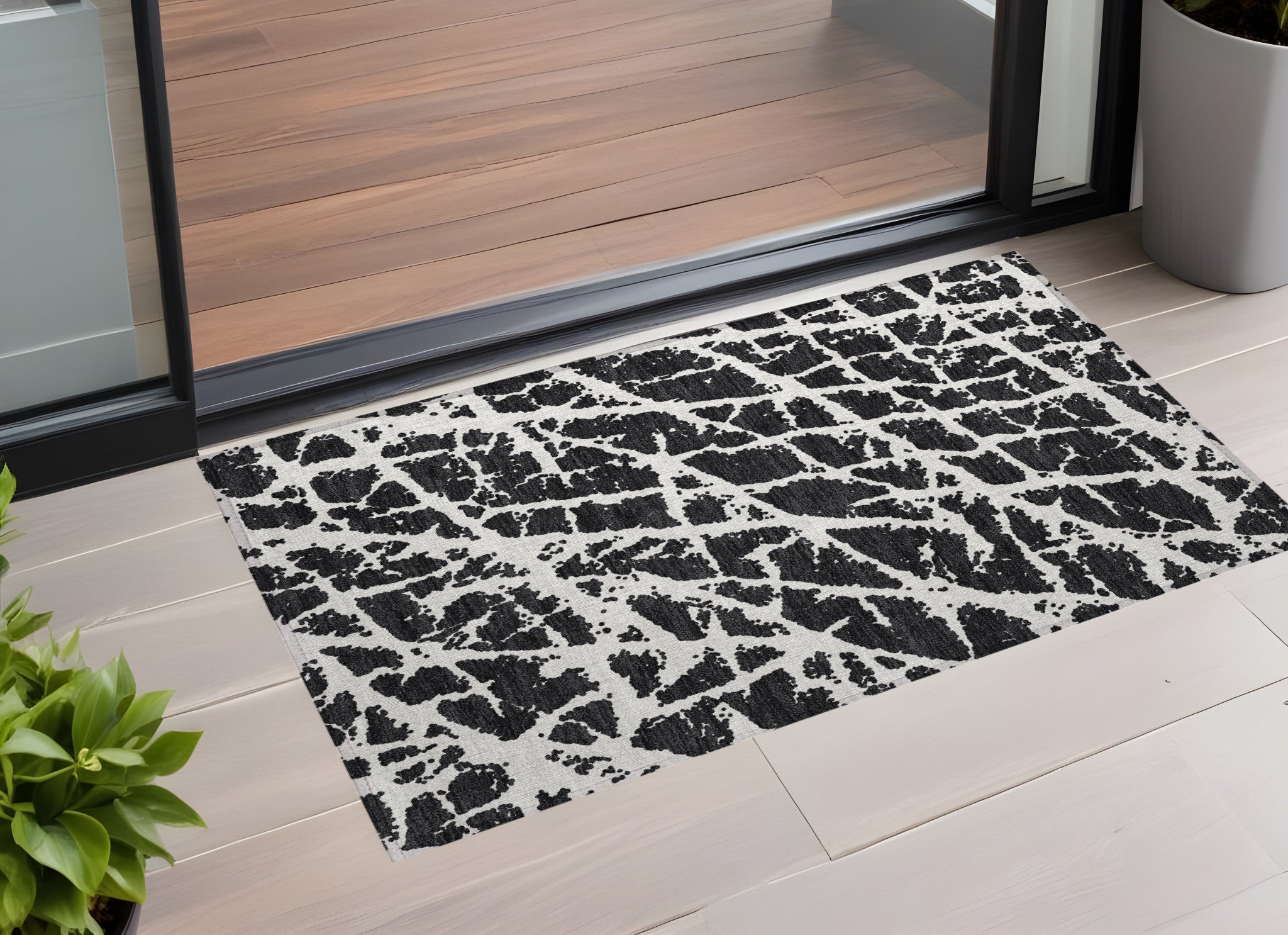 2 X 3 Black and White Abstract Washable Non Skid Indoor Outdoor Area Rug