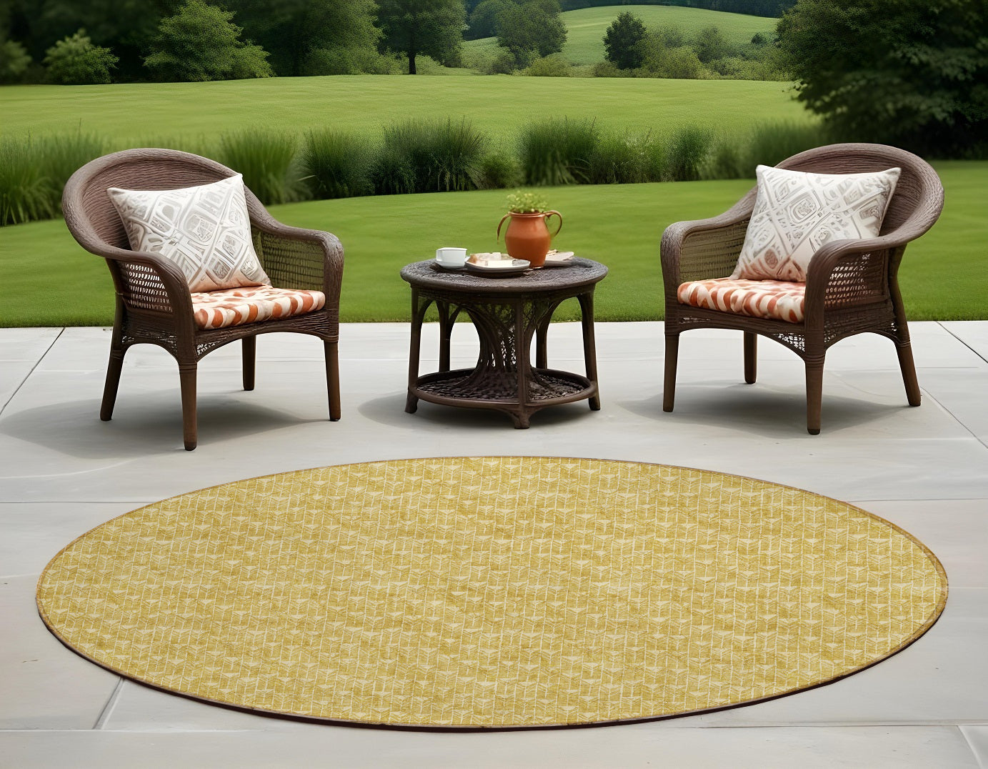 8 Round Gold Round Geometric Washable Non Skid Indoor Outdoor Area Rug