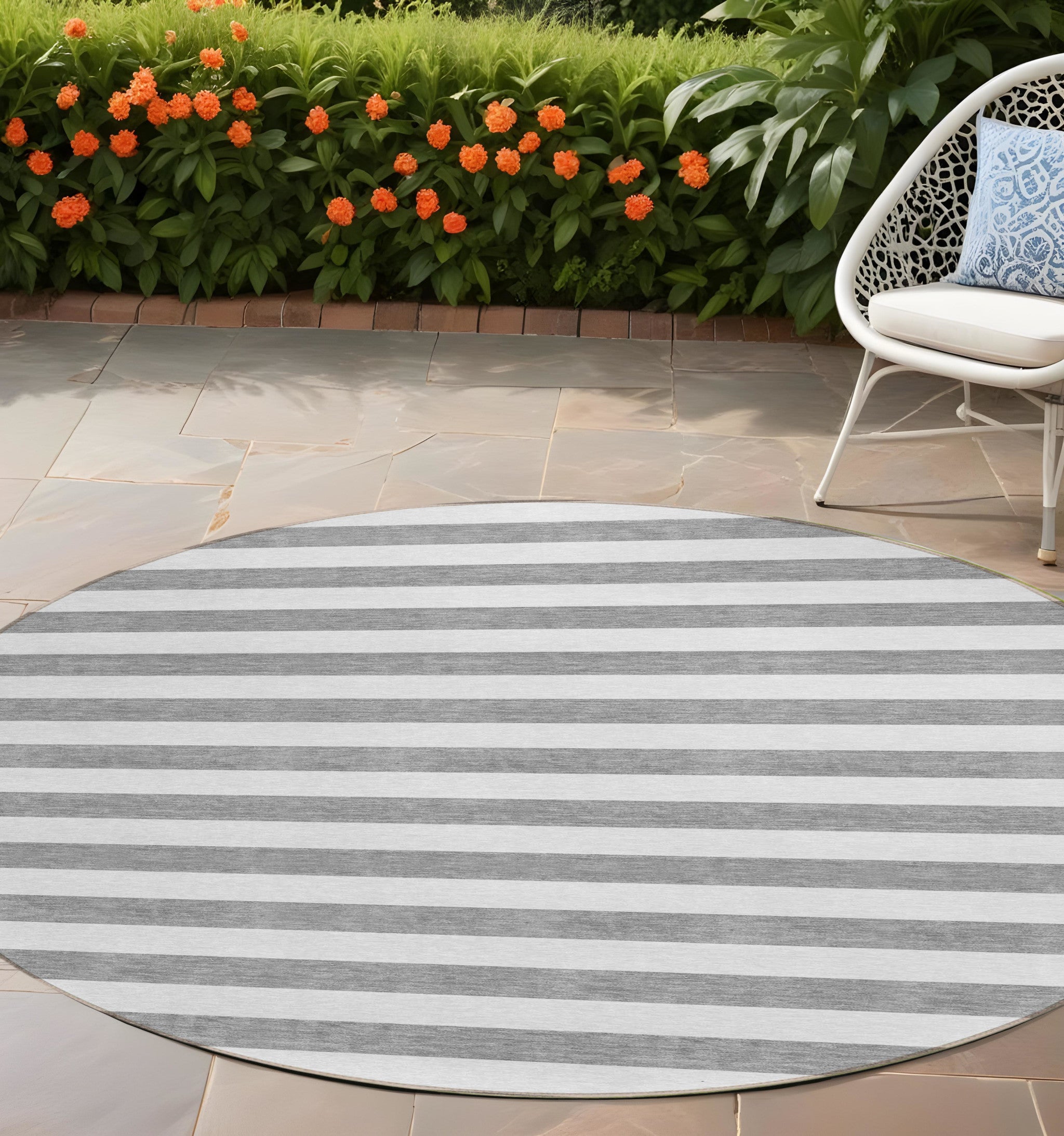 8 Round Gray and White Round Striped Washable Non Skid Indoor Outdoor Area Rug