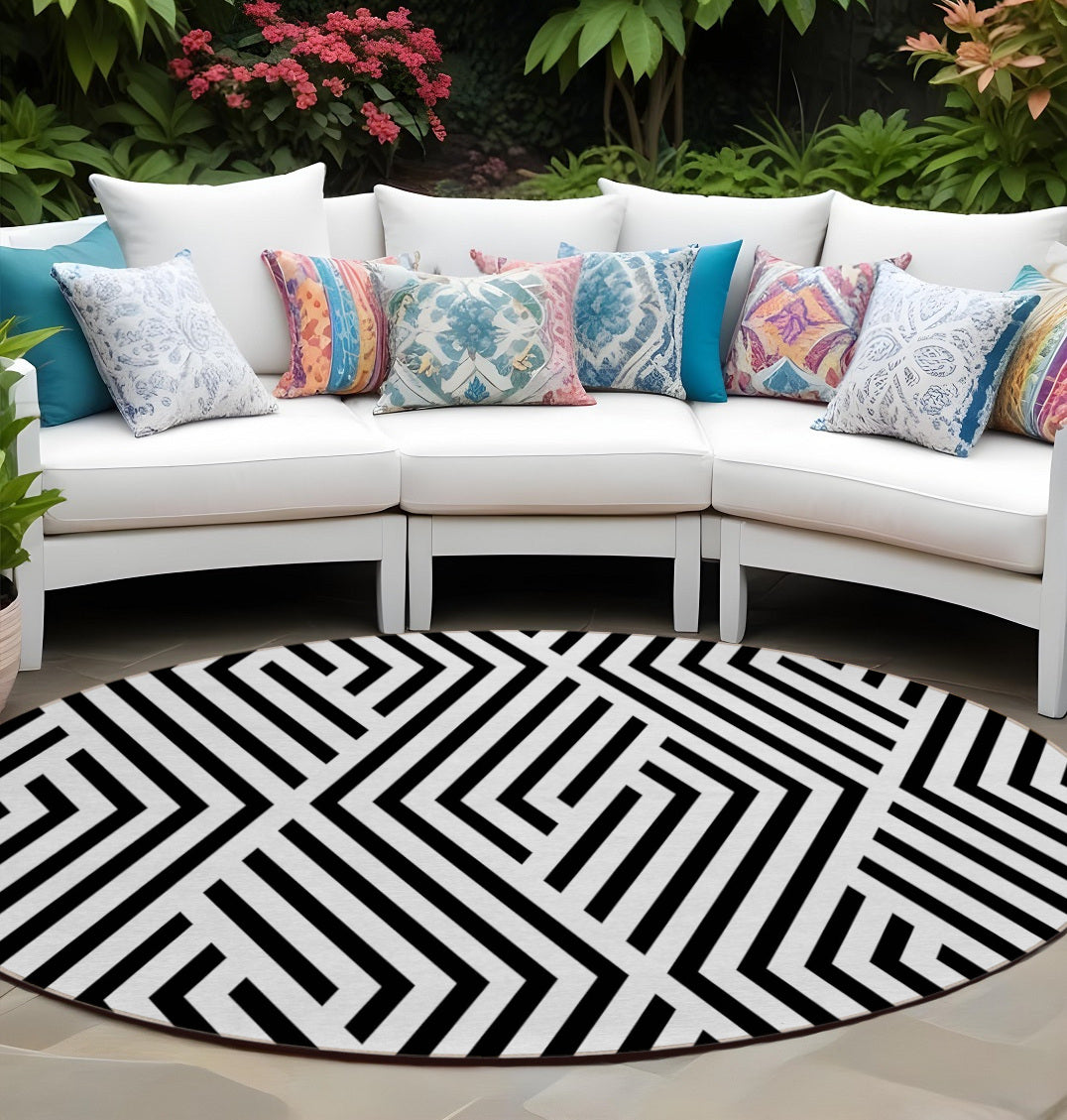 8 Round Black and White Round Geometric Washable Non Skid Indoor Outdoor Area Rug