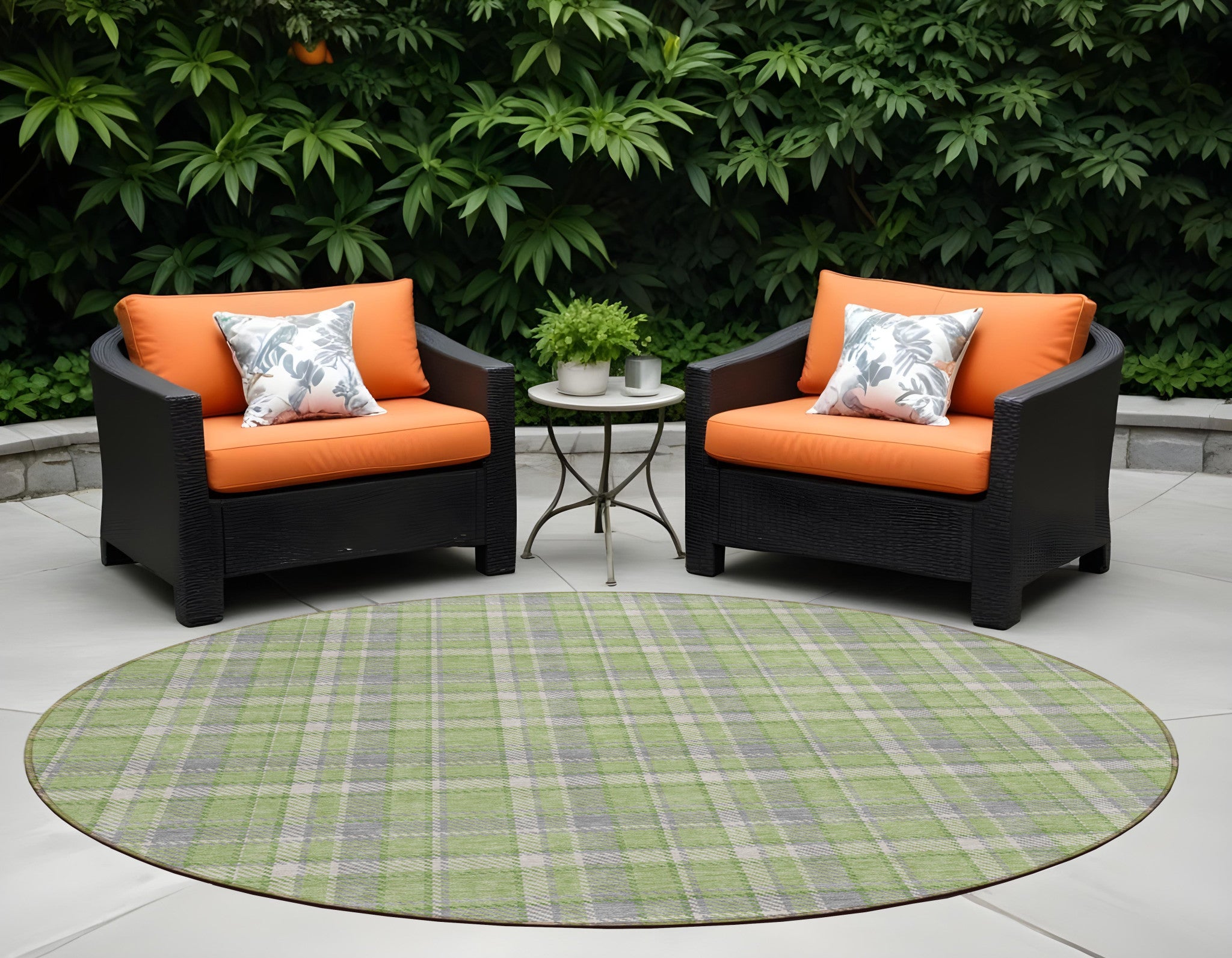 8 Round Green and Gray Round Plaid Washable Non Skid Indoor Outdoor Area Rug