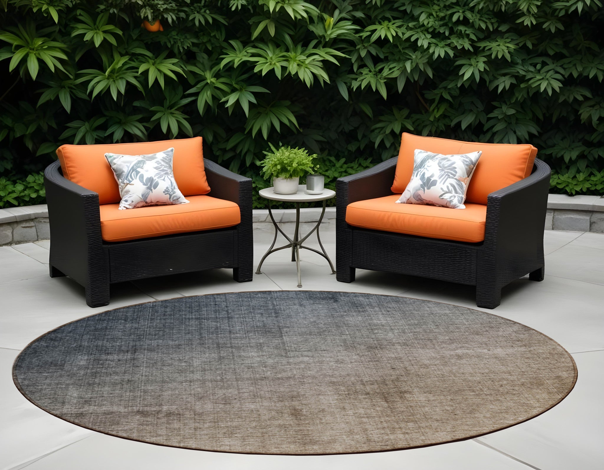 8 Round Taupe and Gray Round Ombre Washable Non Skid Indoor Outdoor Area Rug