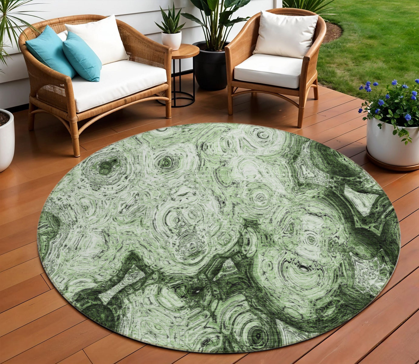 8 Artichoke Green And Emerald Round Abstract Washable Indoor Outdoor Area Rug