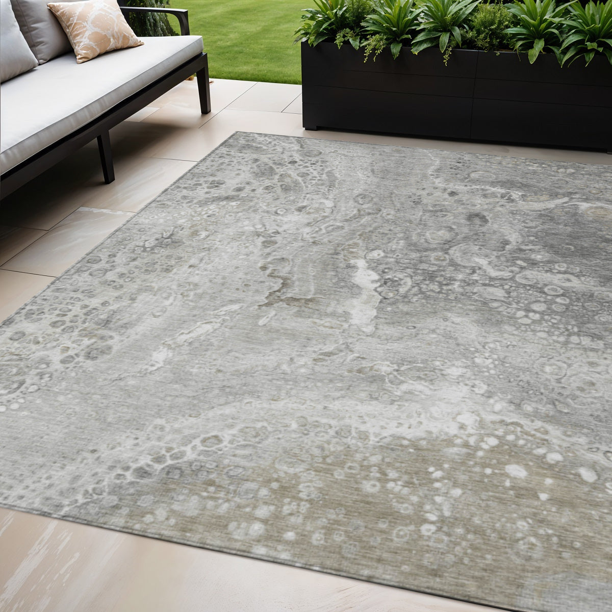 5 X 8 Silver Gray And Taupe Abstract Washable Indoor Outdoor Area Rug