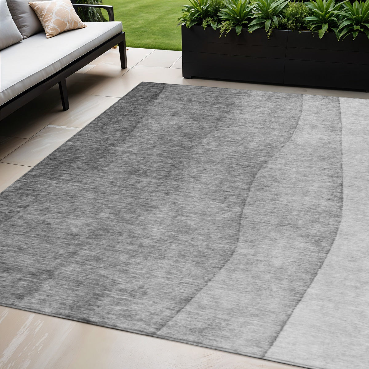 5 X 8 Gray Silver And Charcoal Ombre Washable Indoor Outdoor Area Rug