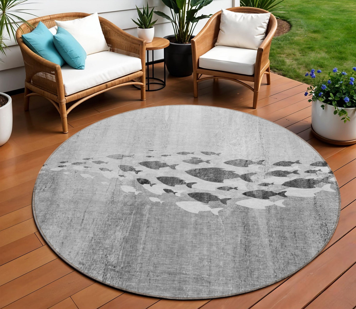 8 Gray Silver And Charcoal Round Nautical Washable Indoor Outdoor Area Rug
