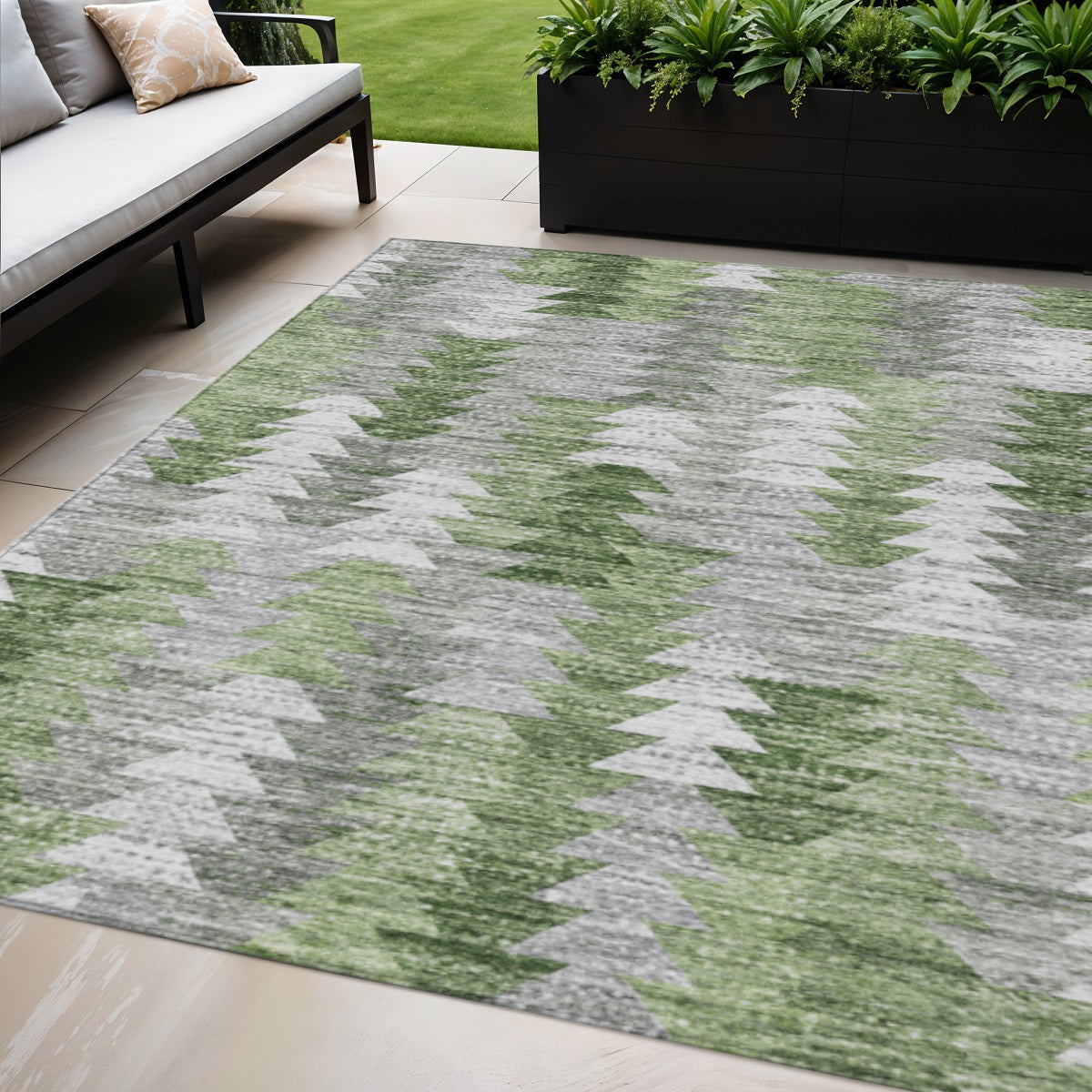 5 X 8 Green And Fern Green Geometric Washable Indoor Outdoor Area Rug