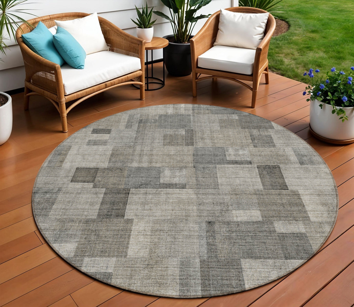 8 Taupe Beige And Gray Round Geometric Washable Indoor Outdoor Area Rug