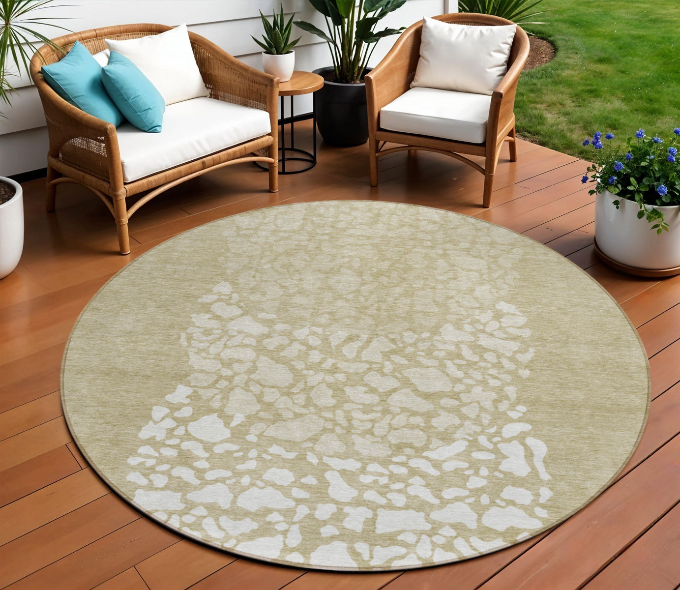 8 Beige Tan And Taupe Round Abstract Washable Indoor Outdoor Area Rug