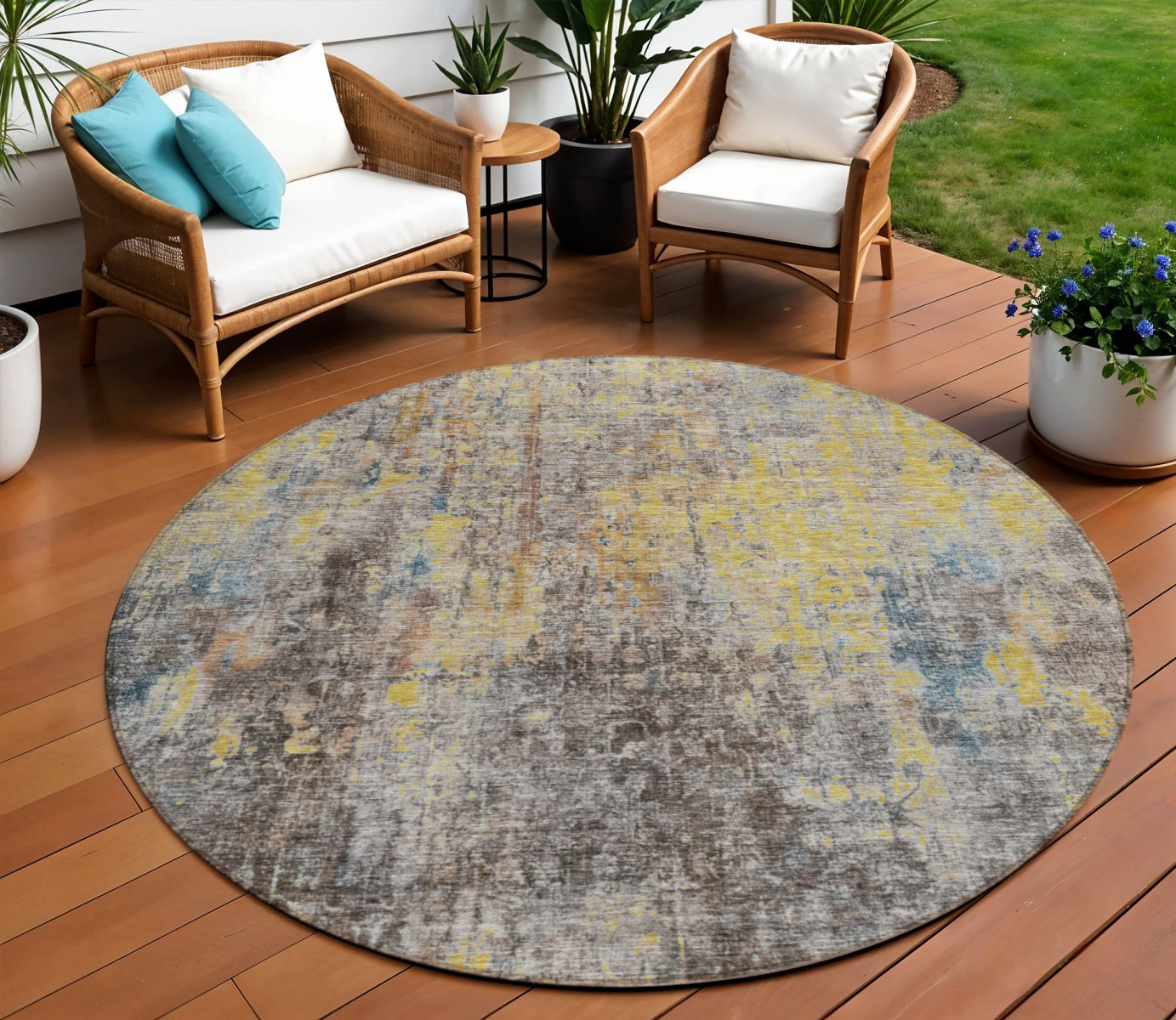 8 Brown And Gold Round Abstract Washable Indoor Outdoor Area Rug