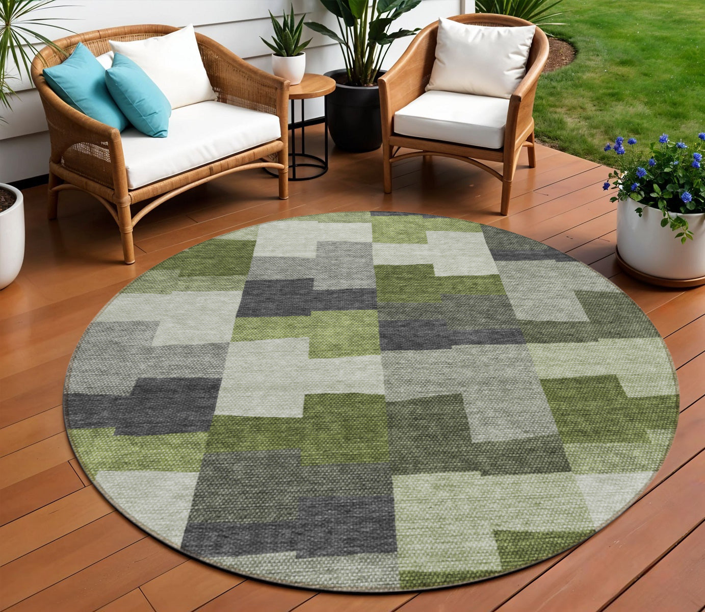 8 Olive Green And Artichoke Green Round Geometric Washable Indoor Outdoor Area Rug