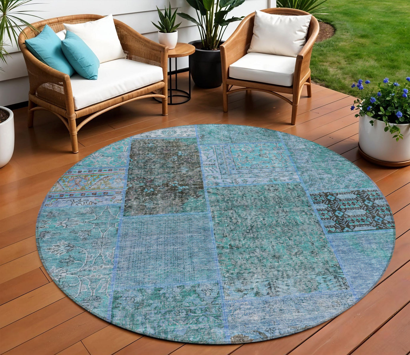 8 Teal Blue Aqua And Gray Round Patchwork Washable Indoor Outdoor Area Rug