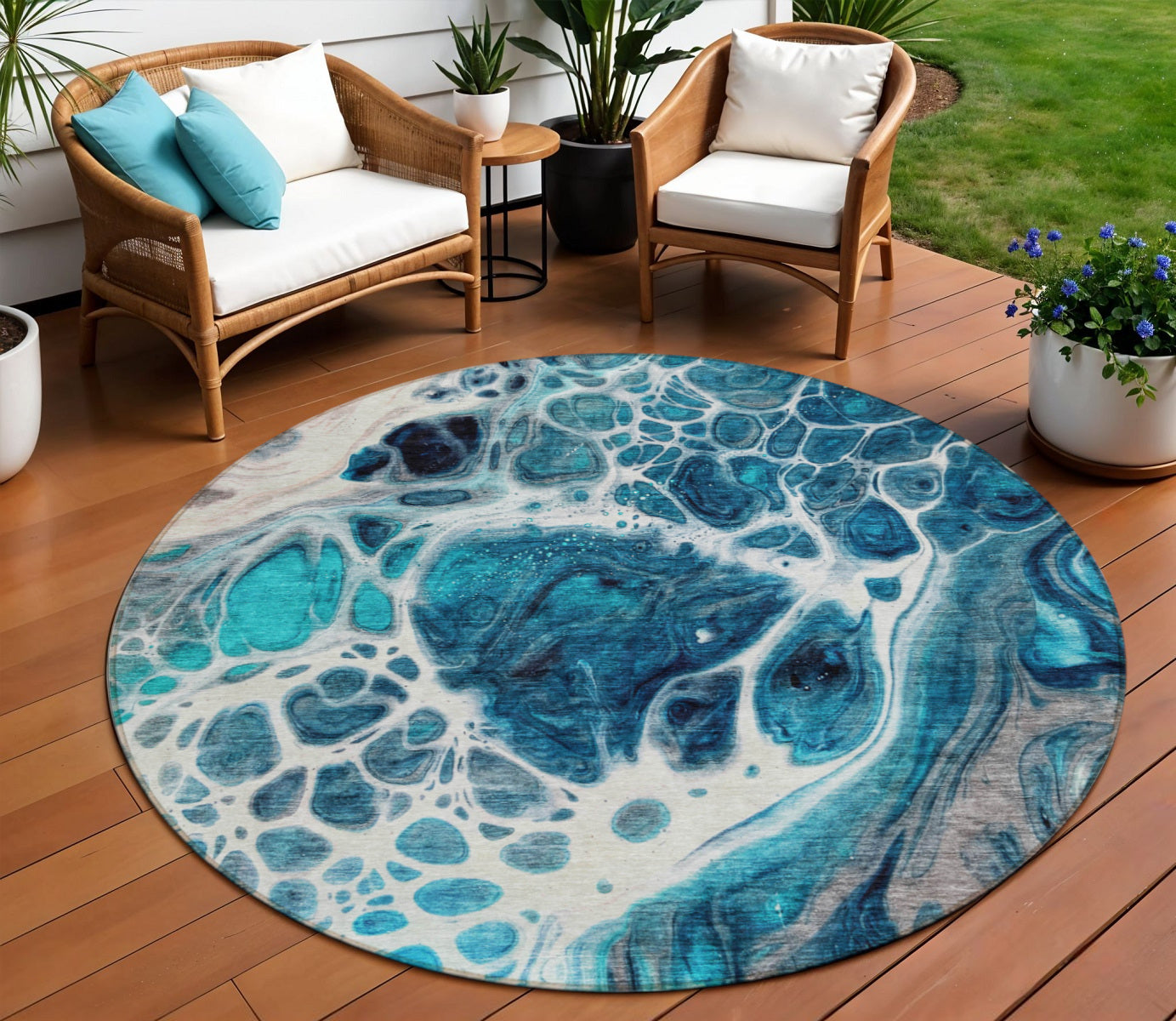 8 Teal Blue And Navy Blue Round Nautical Washable Indoor Outdoor Area Rug