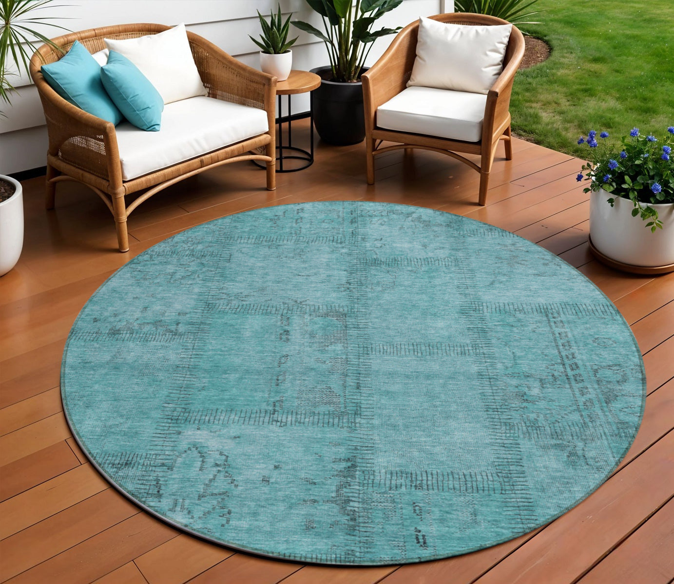 8 Teal Blue And Aqua Round Patchwork Washable Indoor Outdoor Area Rug