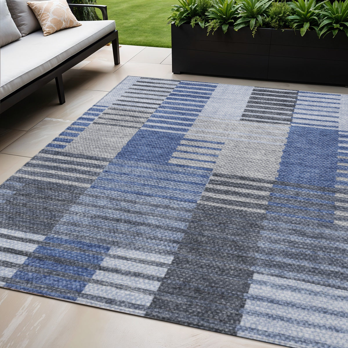 5 X 8 Denim Blue And Navy Blue Striped Washable Indoor Outdoor Area Rug