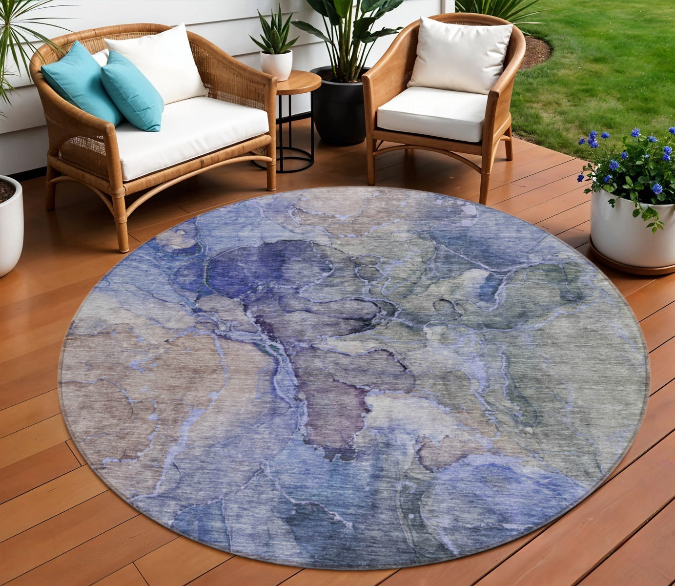 8 Navy Blue And Beige Round Abstract Washable Indoor Outdoor Area Rug