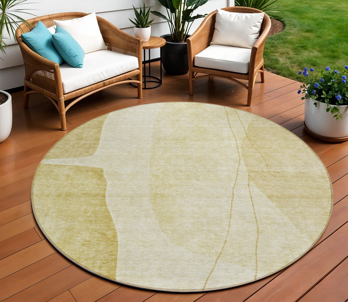 8 Gold Wheat And Beige Round Abstract Washable Indoor Outdoor Area Rug