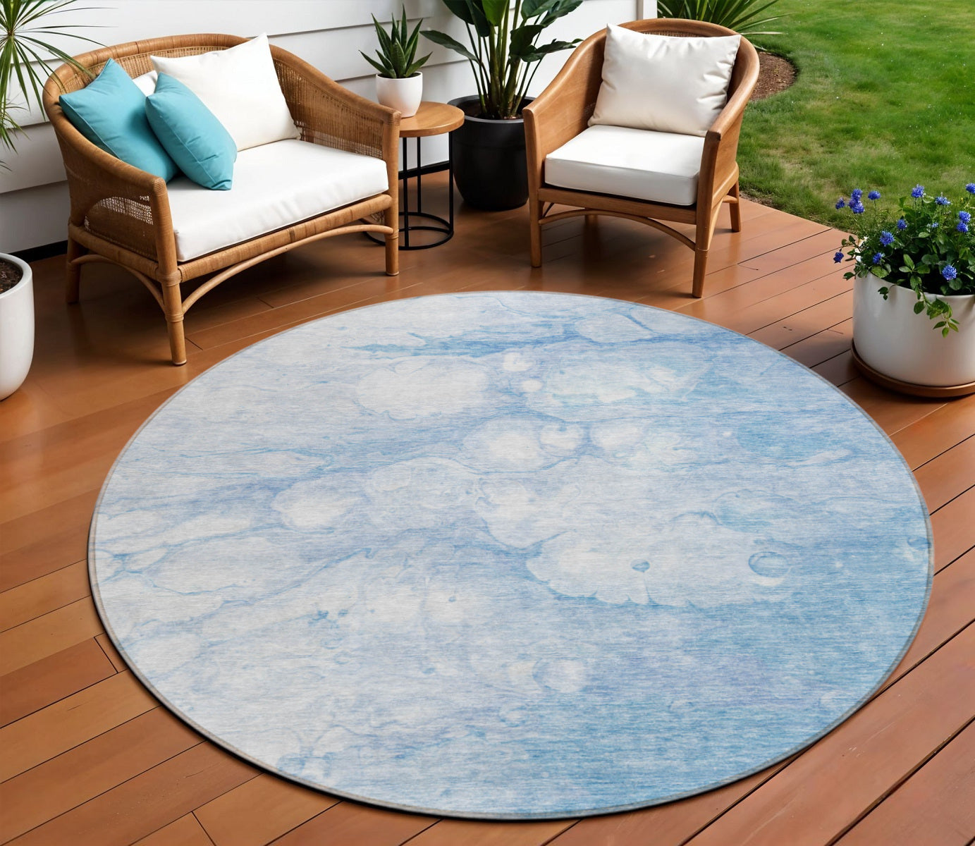 8 Sky Blue Denim Blue And Silver Round Abstract Washable Indoor Outdoor Area Rug