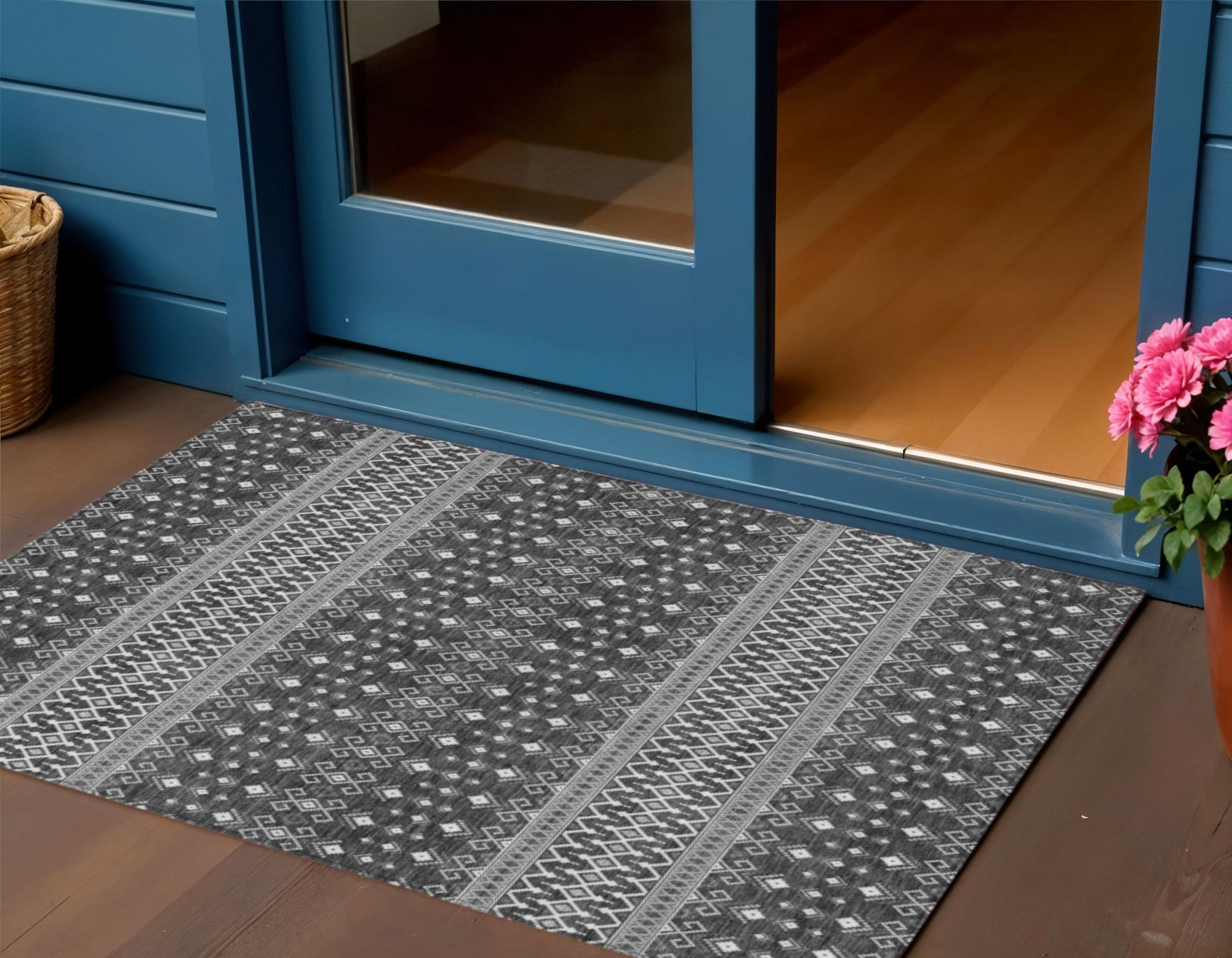 3 X 5 Gray Silver And Charcoal Tribal Washable Indoor Outdoor Area Rug