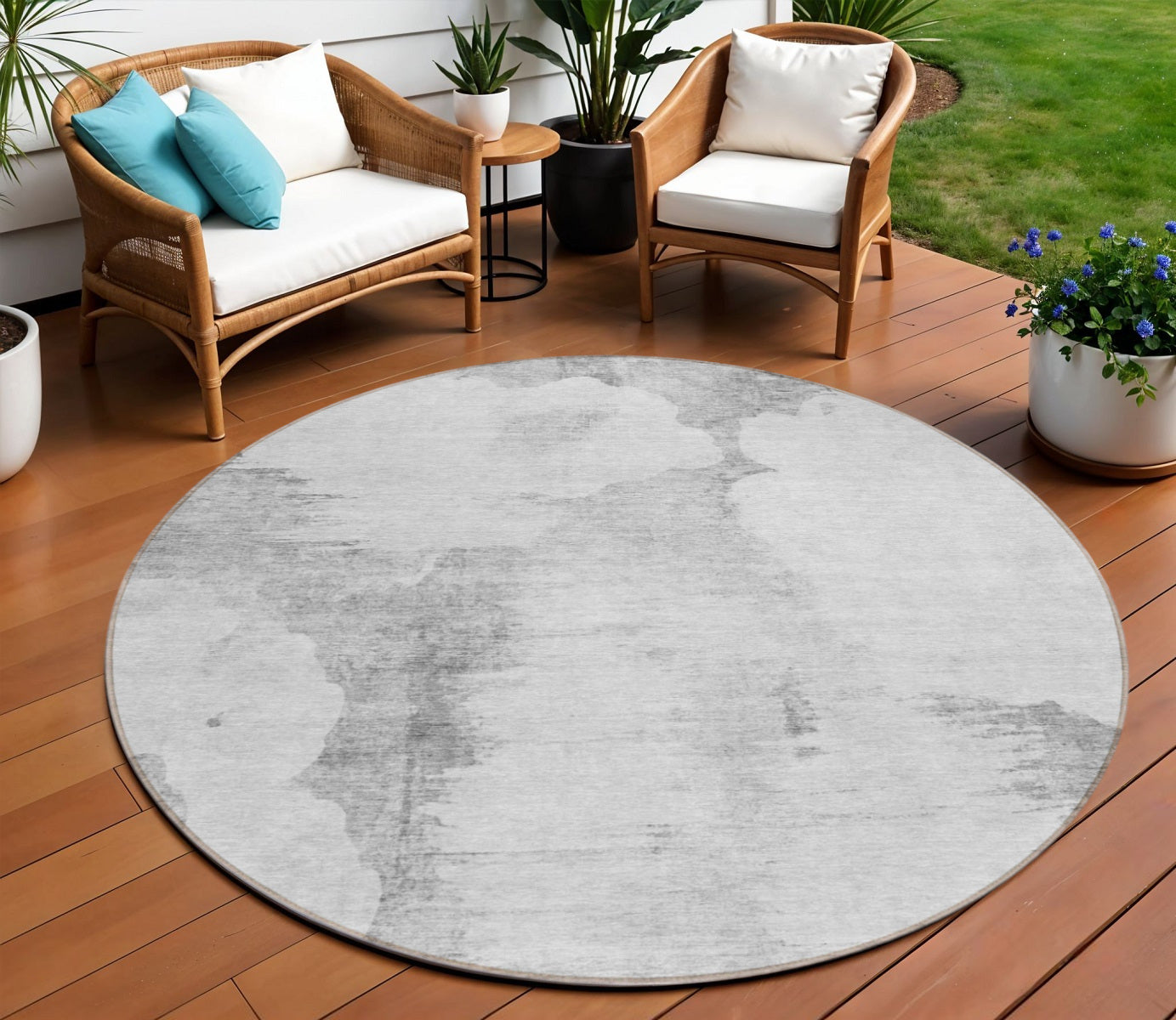 8 Silver Gray And Pewter Round Abstract Washable Indoor Outdoor Area Rug