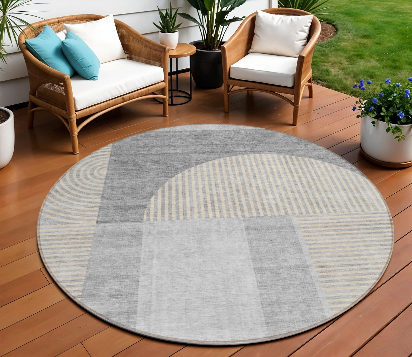 8 Silver Gray And Beige Round Geometric Washable Indoor Outdoor Area Rug