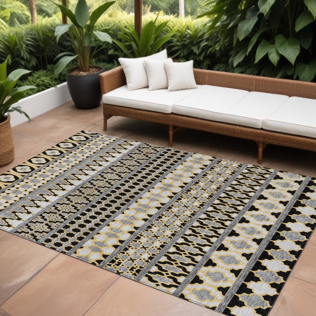 10 X 14 Charcoal Gray And Gold Quatrefoil Washable Indoor Outdoor Area Rug
