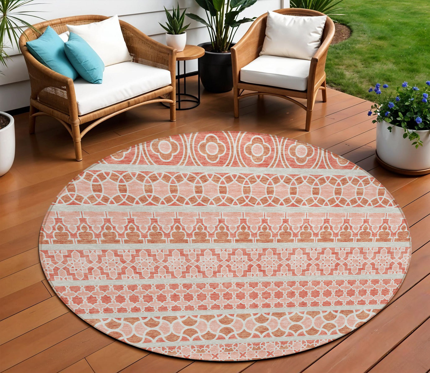8 Salmon Beige And Copper Round Quatrefoil Washable Indoor Outdoor Area Rug