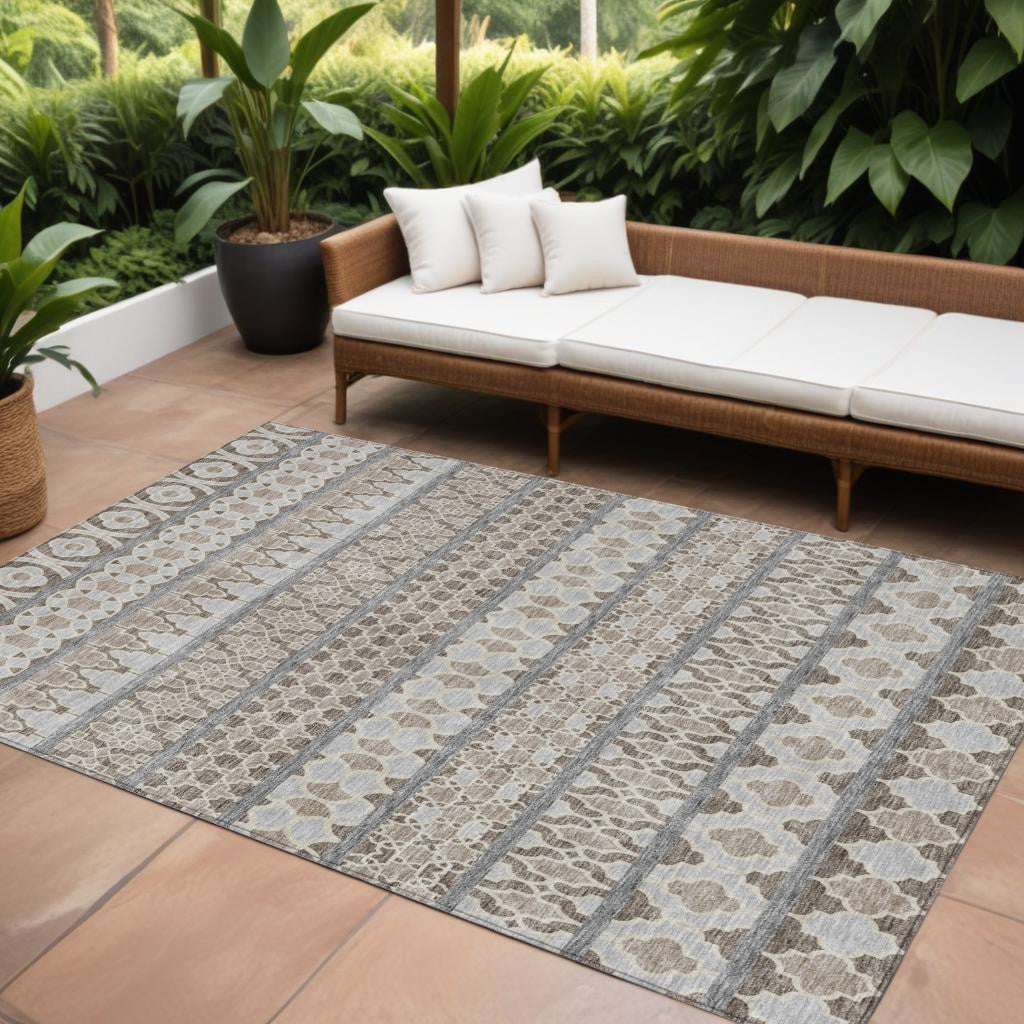 10 X 14 Taupe Beige And Gray Quatrefoil Washable Indoor Outdoor Area Rug