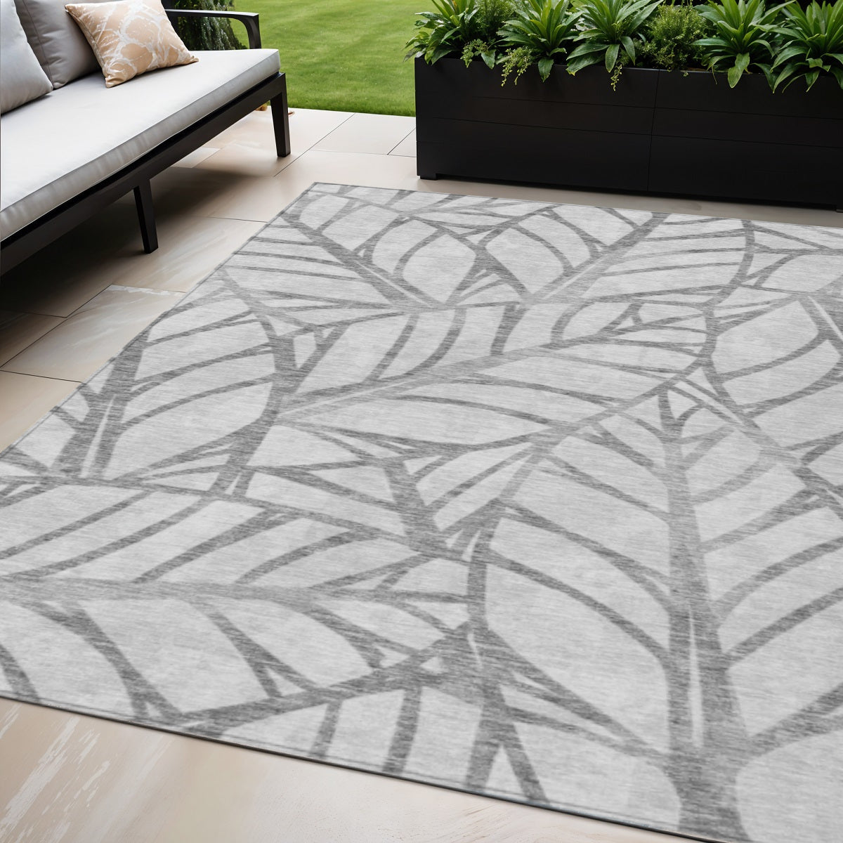5 X 8 Gray And Silver Floral Washable Indoor Outdoor Area Rug