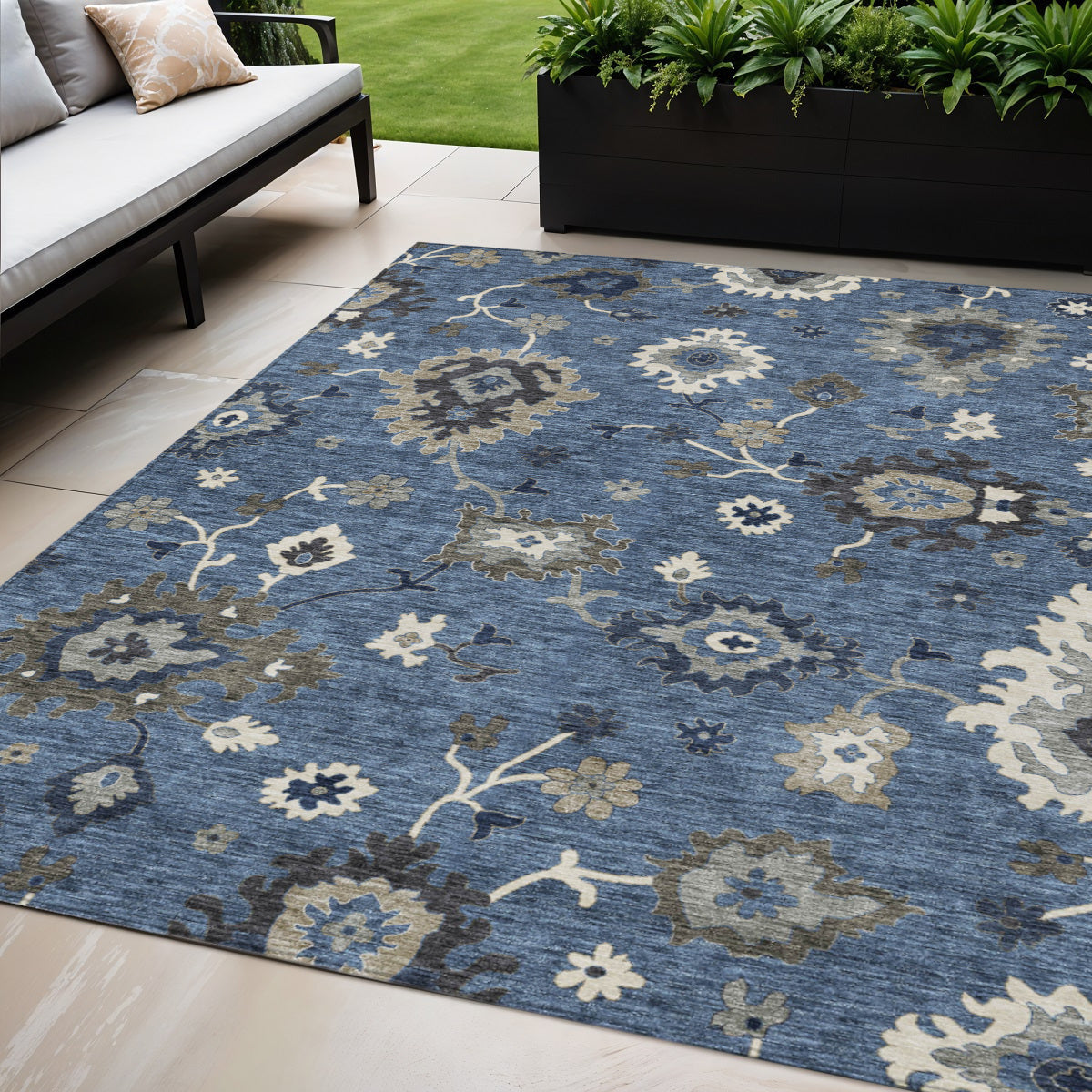 5 X 8 Blue Gray And White Floral Washable Indoor Outdoor Area Rug