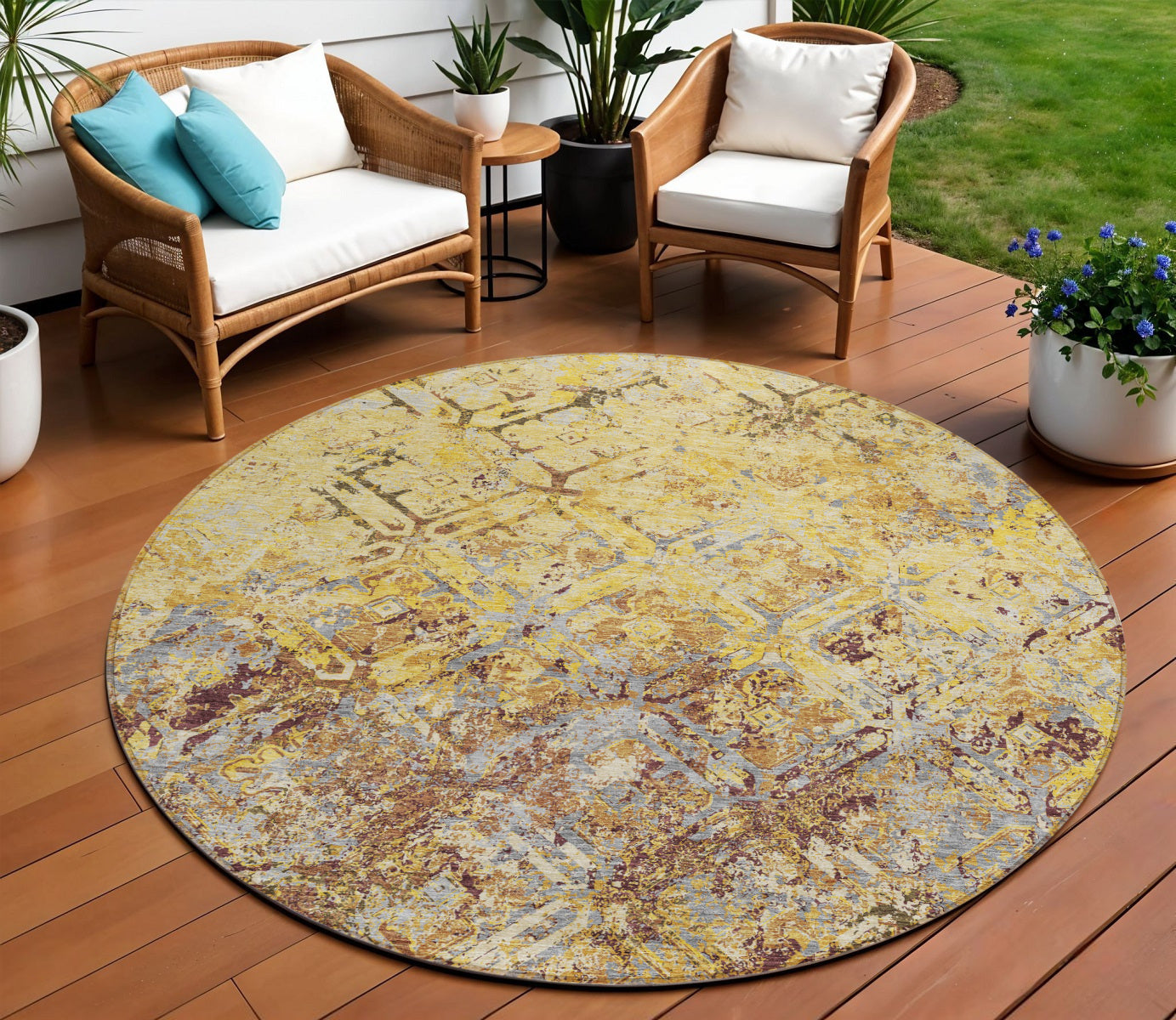 8 Wheat Gold And Gray Round Geometric Washable Indoor Outdoor Area Rug