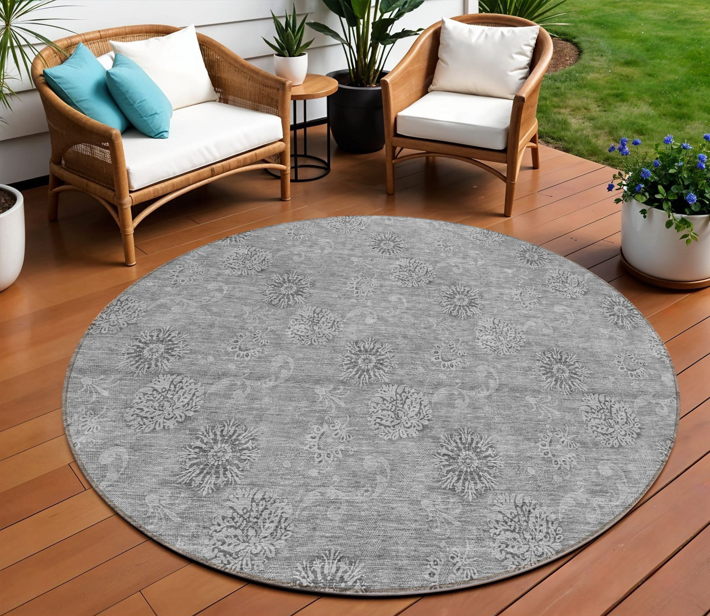 8 Pewter And Gray Round Floral Washable Indoor Outdoor Area Rug