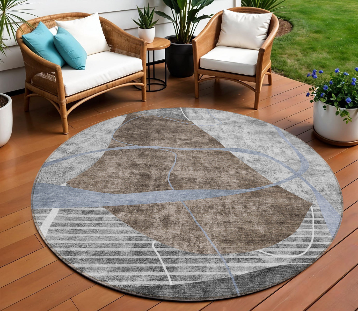 8 Chocolate Gray And Charcoal Round Abstract Washable Indoor Outdoor Area Rug