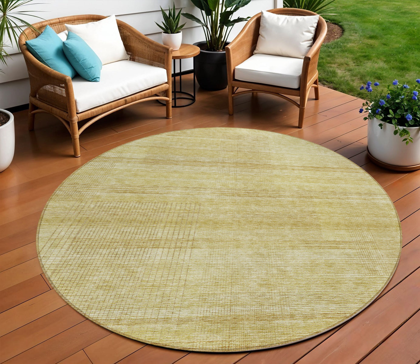8 Gold Wheat And Beige Round Striped Washable Indoor Outdoor Area Rug