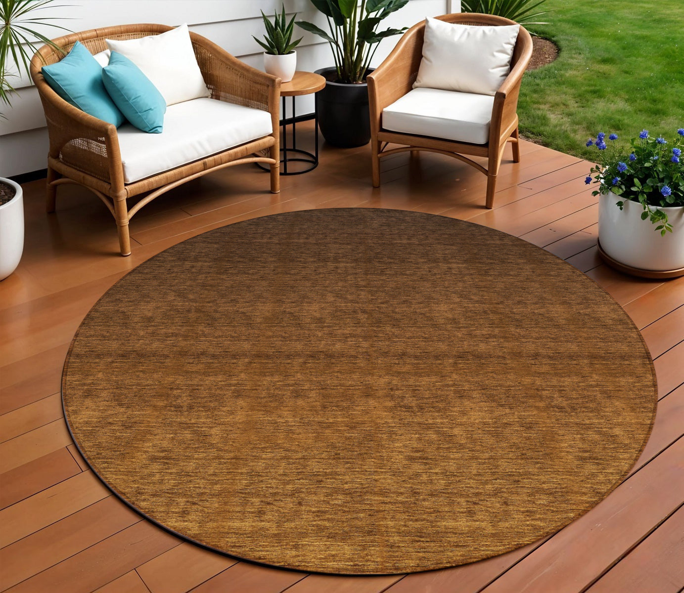 8 Chocolate And Brown Round Ombre Washable Indoor Outdoor Area Rug
