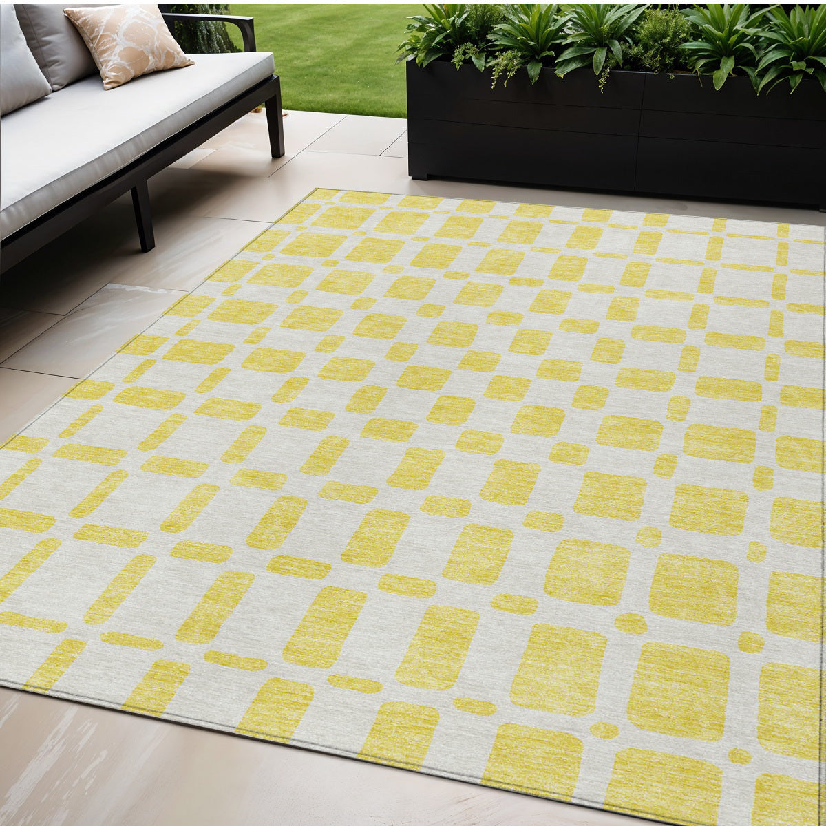 5 X 8 Yellow And Gray Geometric Washable Indoor Outdoor Area Rug