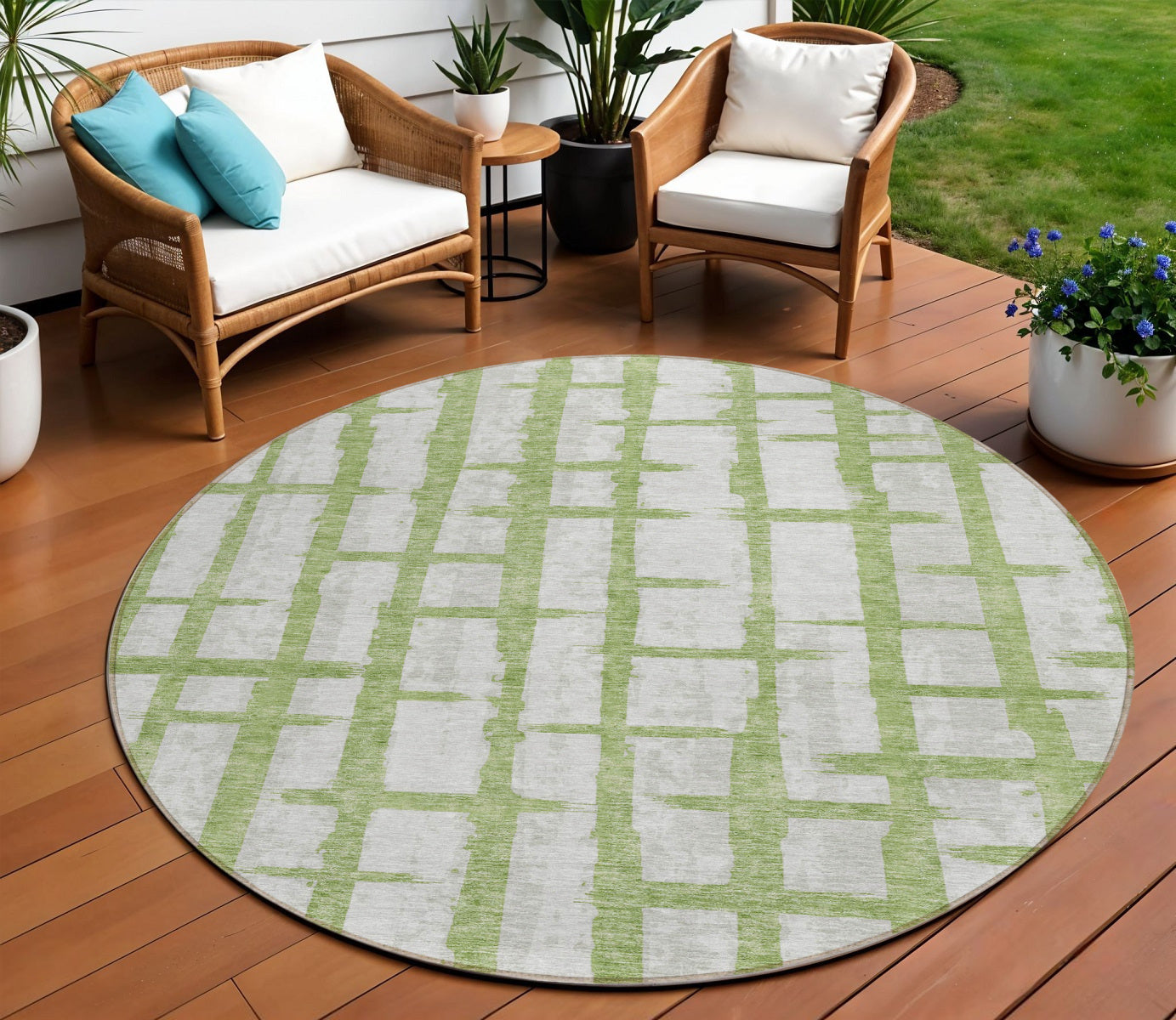 8 Green And Gray Round Striped Washable Indoor Outdoor Area Rug