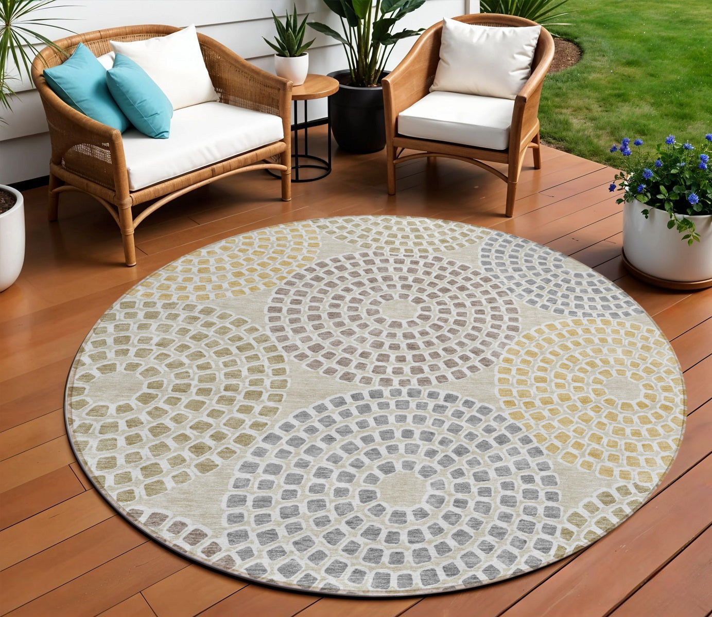 8 Beige Brown And Gray Round Geometric Washable Indoor Outdoor Area Rug