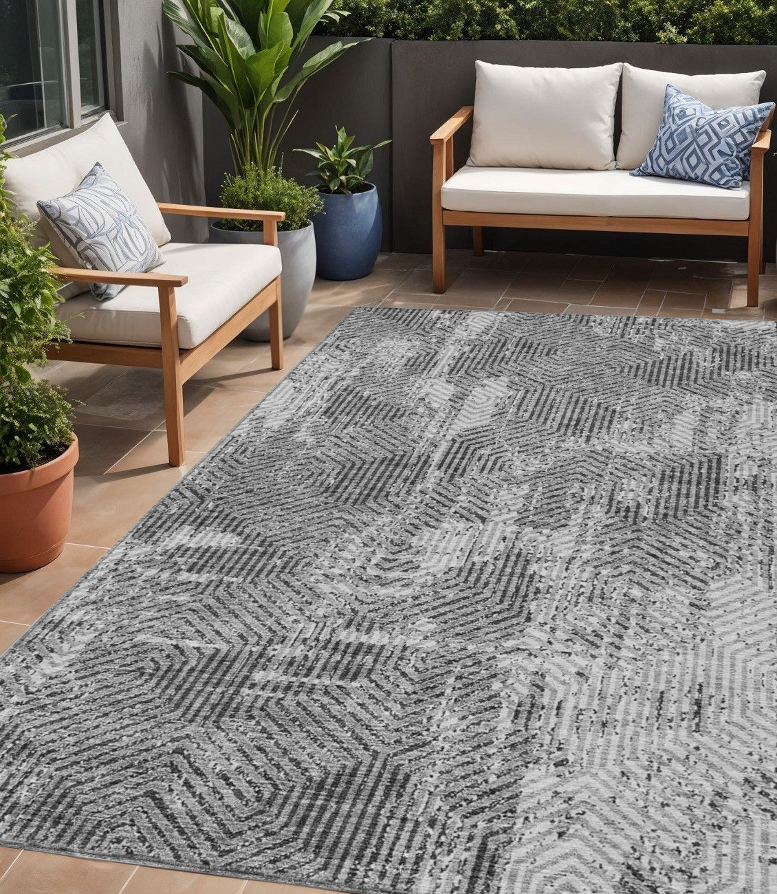 5 X 8 Gray And Charcoal Geometric Washable Indoor Outdoor Area Rug