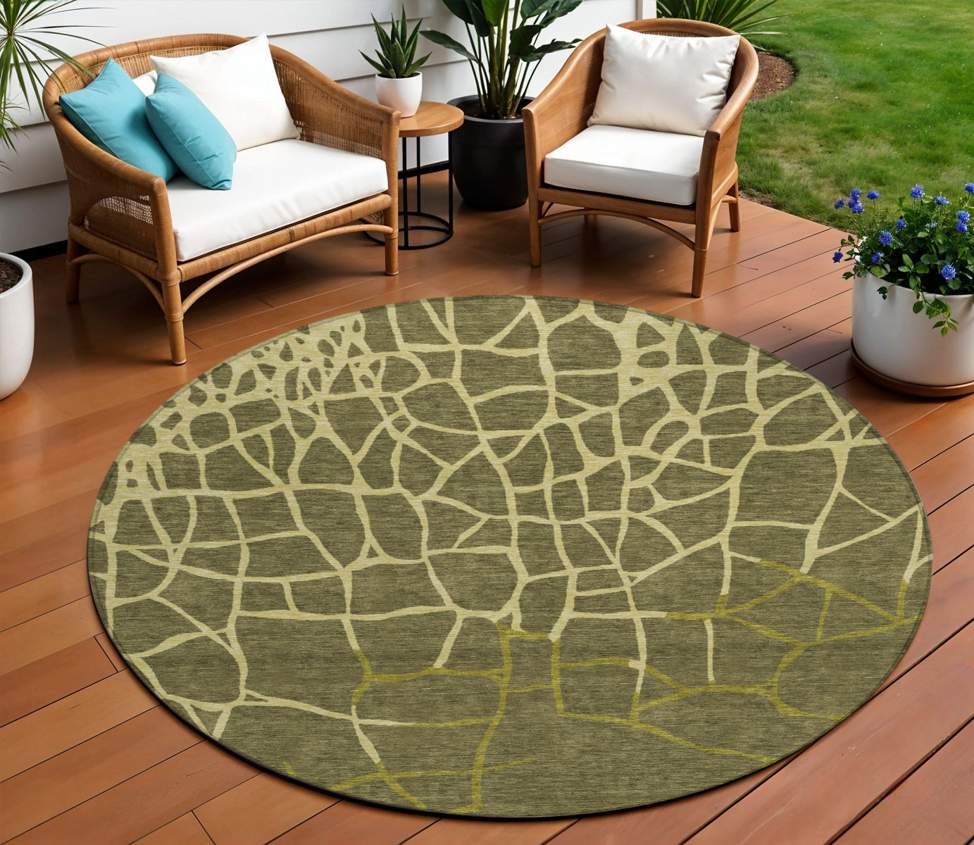 8 Olive Green And Dark Green Round Abstract Washable Indoor Outdoor Area Rug