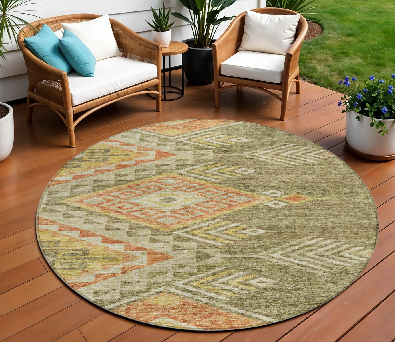 8 Green And Terra Cotta Round Southwestern Washable Indoor Outdoor Area Rug