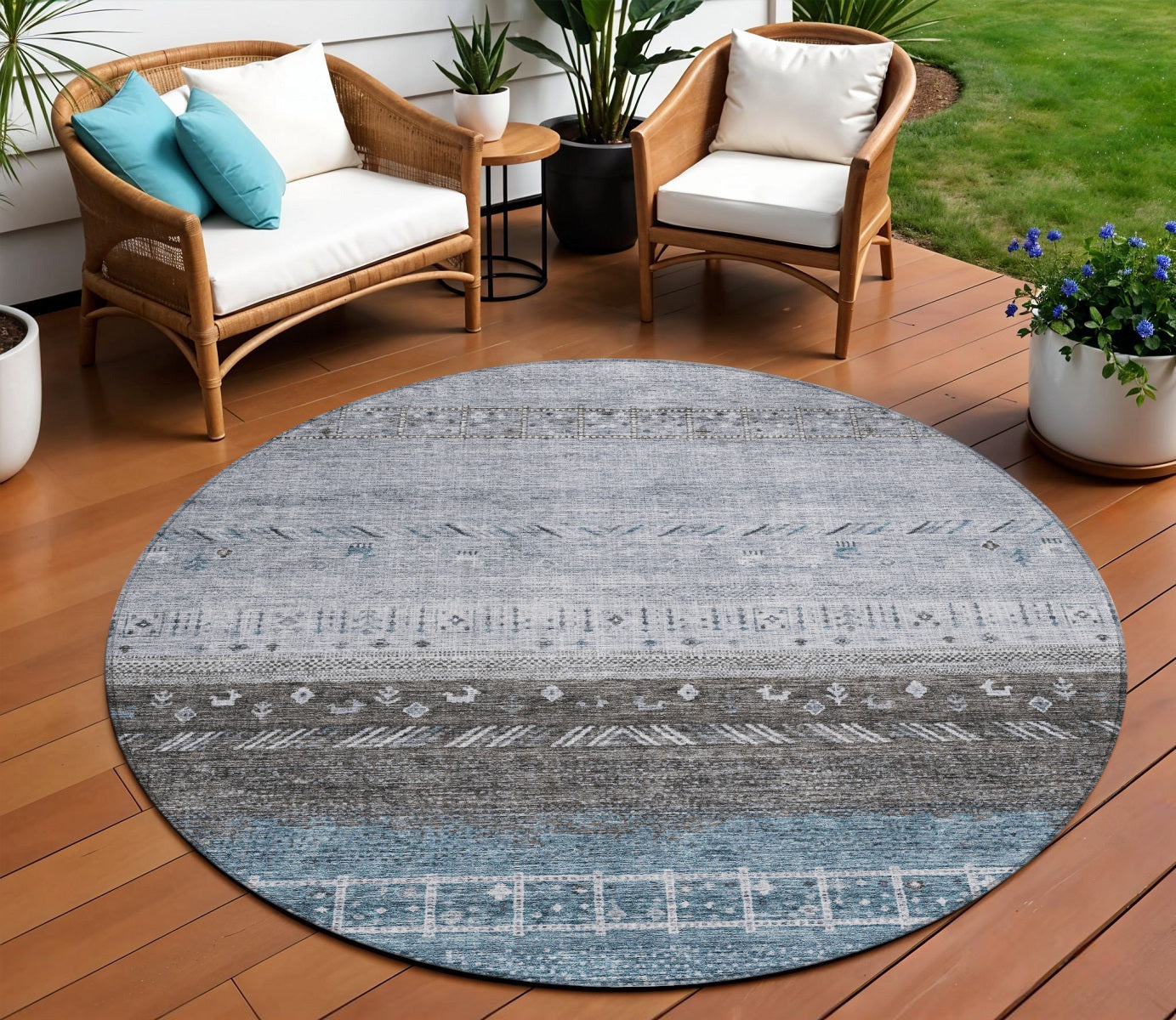 8 Blue Gray And Charcoal Round Southwestern Washable Indoor Outdoor Area Rug