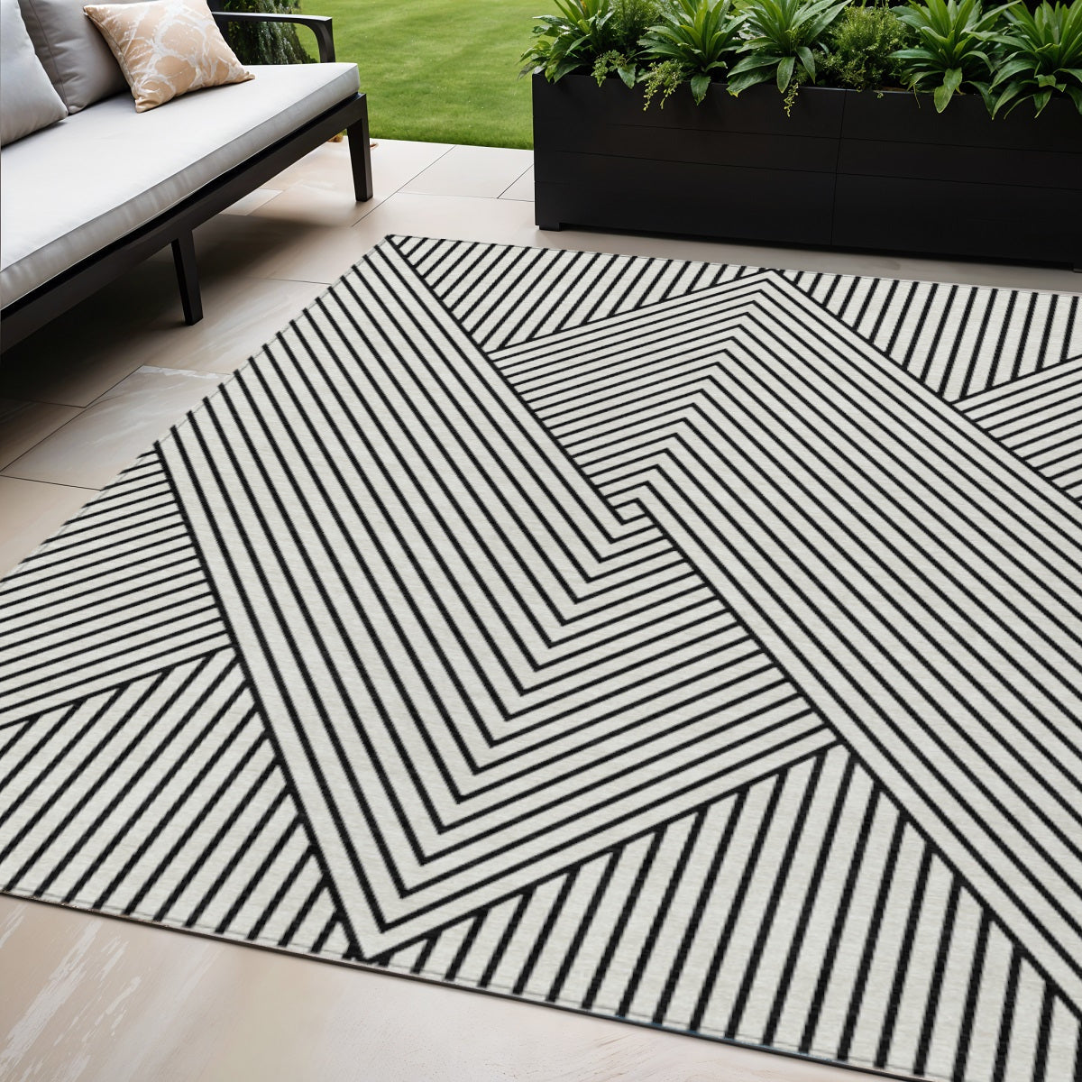 5 X 8 White And Black Geometric Washable Indoor Outdoor Area Rug