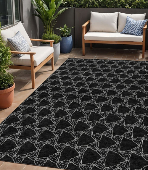 3 X 5 Black And White Geometric Washable Indoor Outdoor Area Rug