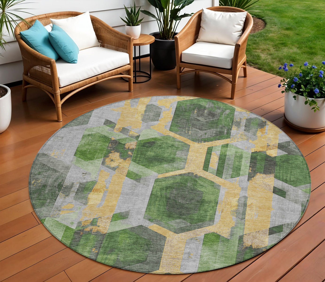 8 Green Gold And Silver Round Geometric Washable Indoor Outdoor Area Rug