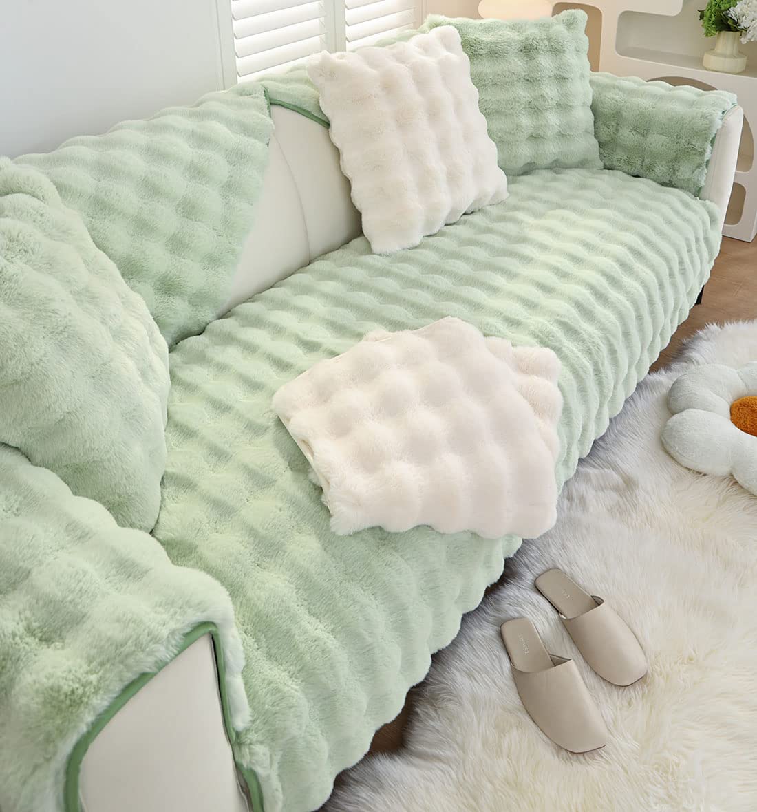 XSlive Soft Warm Faux Fur Couch Sofa Cover Thick Shaggy Fuzzy Sectional Couch Cover Non-Slip Solid Color Plush Sofa Slipcover Fu