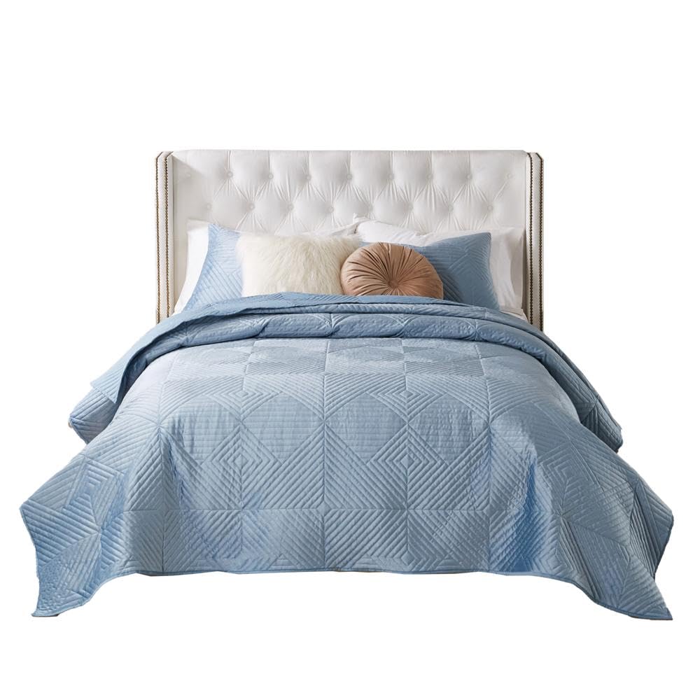 Greenland Home Riviera Velvet Finely Stitched Quilt Set, 3-Piece King/Cal King, Spa Blue