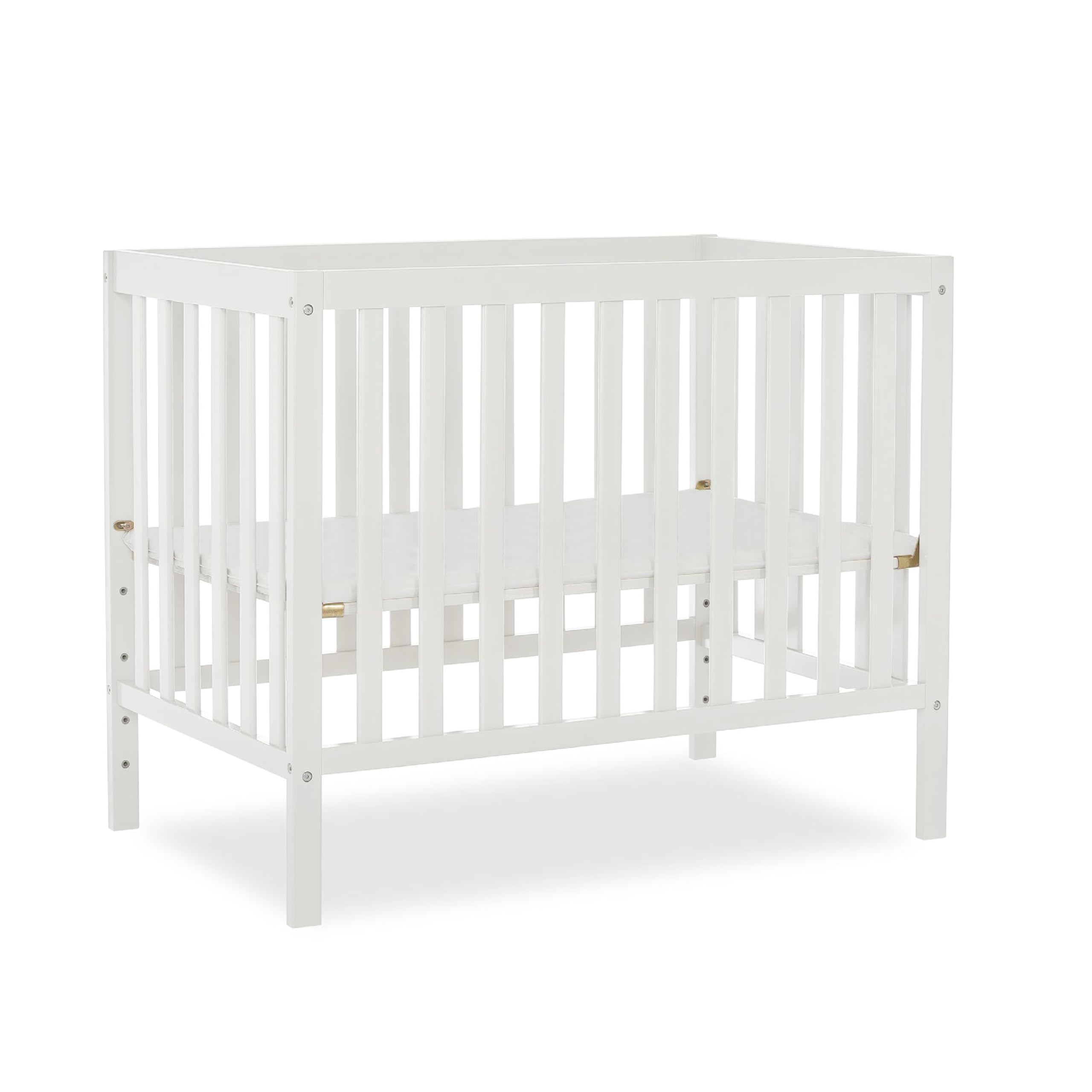 Dream On Me Edgewood 4-In-1 Convertible Mini Crib In White, JPMA Certified, Non-Toxic Finish, New Zealand Pinewood, With 3 Mattr