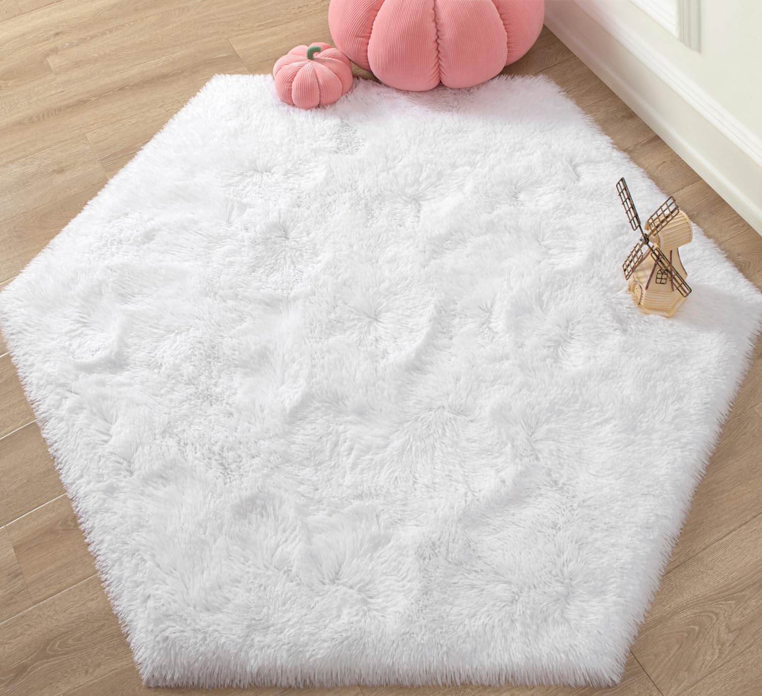 KIXINWA White Hexagon Rug for Princess Castle Play Tent, 4.6X4 Ft Fluffy Cute Area Carpet for Girls Nursery Baby Room Decor, Sof