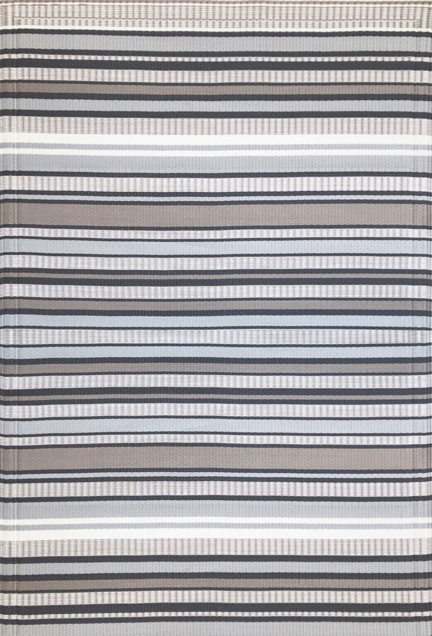 Mad Mats Geometric Outdoor Rug, Reversible Plastic Mat (5 x 8, Stripes - Cool Grey)